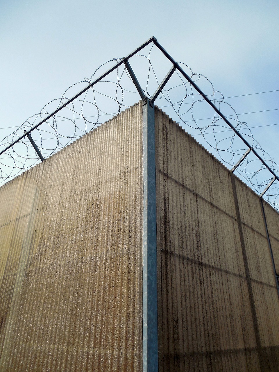 品质卓越，创新引领——铝天花厂家双重保障