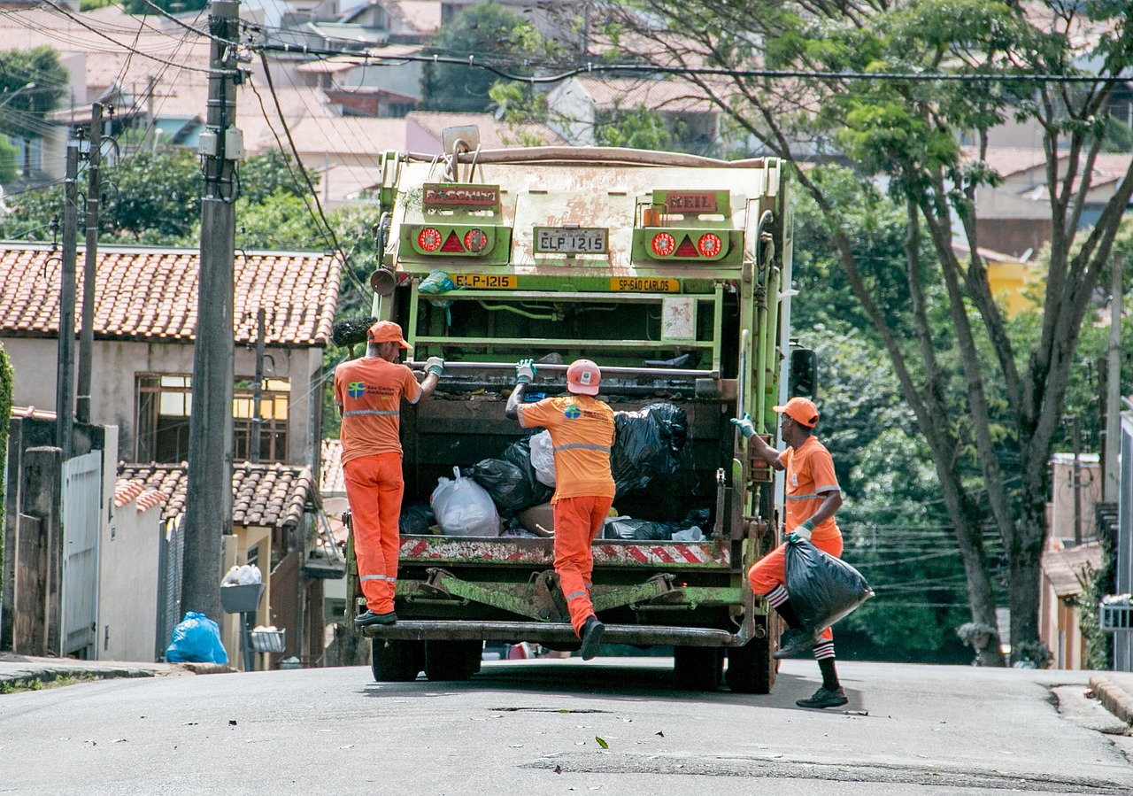 电动三轮环卫清扫车