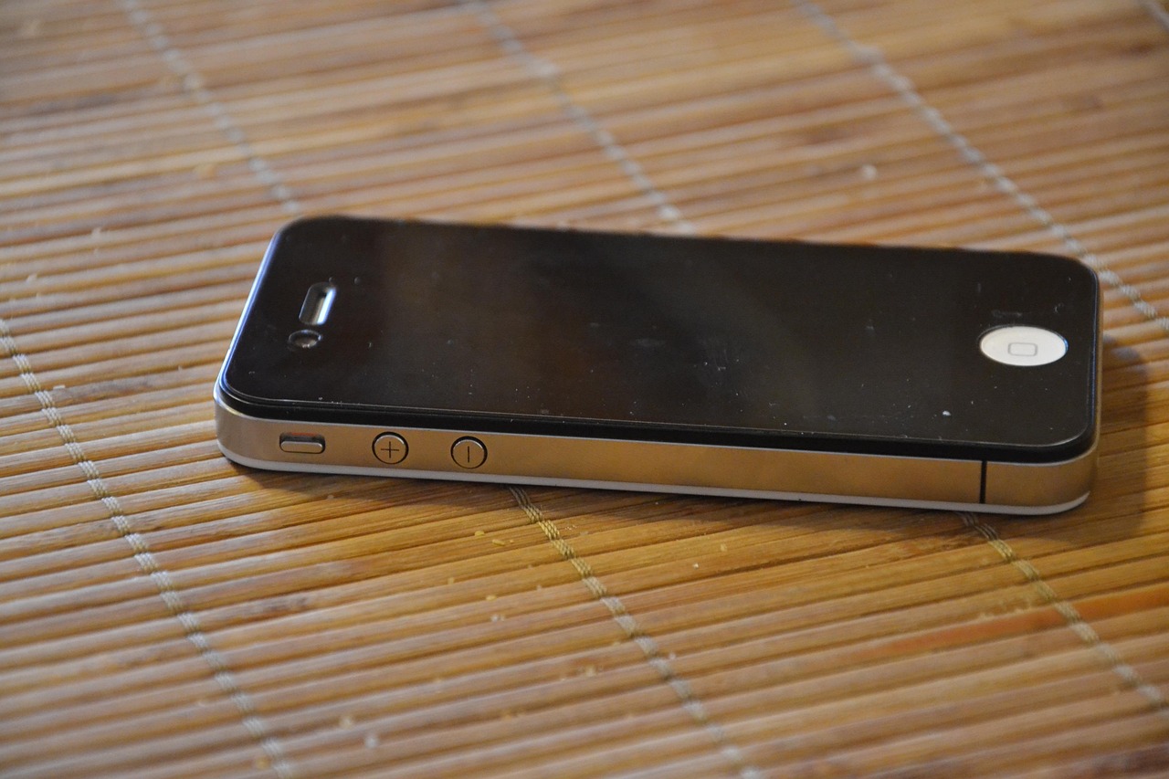iPhone 4，经典重现，时光印记与价格变迁