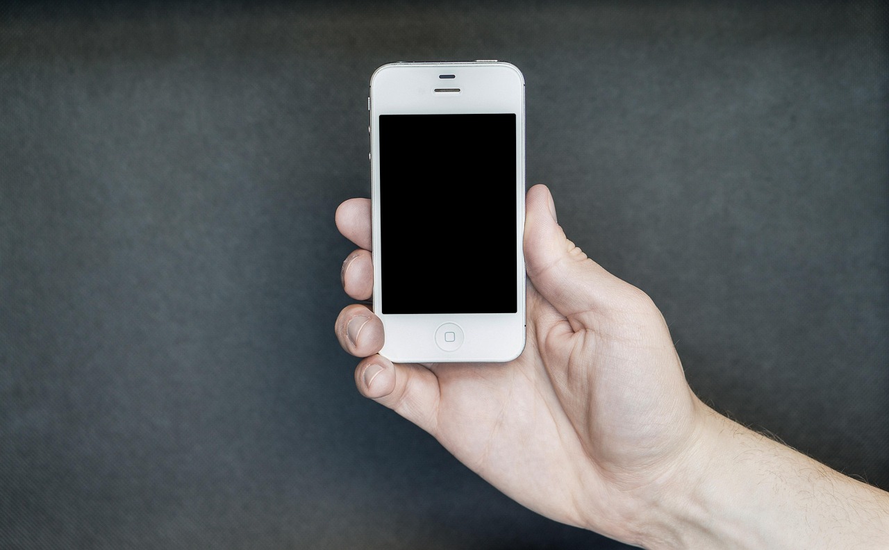 iPhone NFC技术，复制门禁卡的便捷与挑战