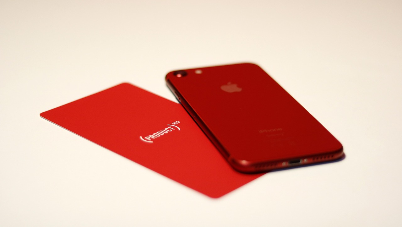 iPhone 8与iPhone X，苹果双雄的对比与回顾