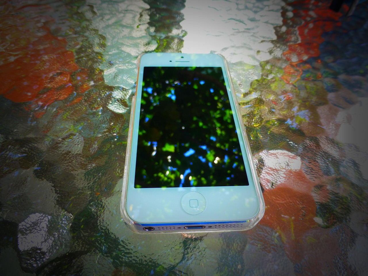 iPhone，史上最贵，奢华与创新的极致碰撞