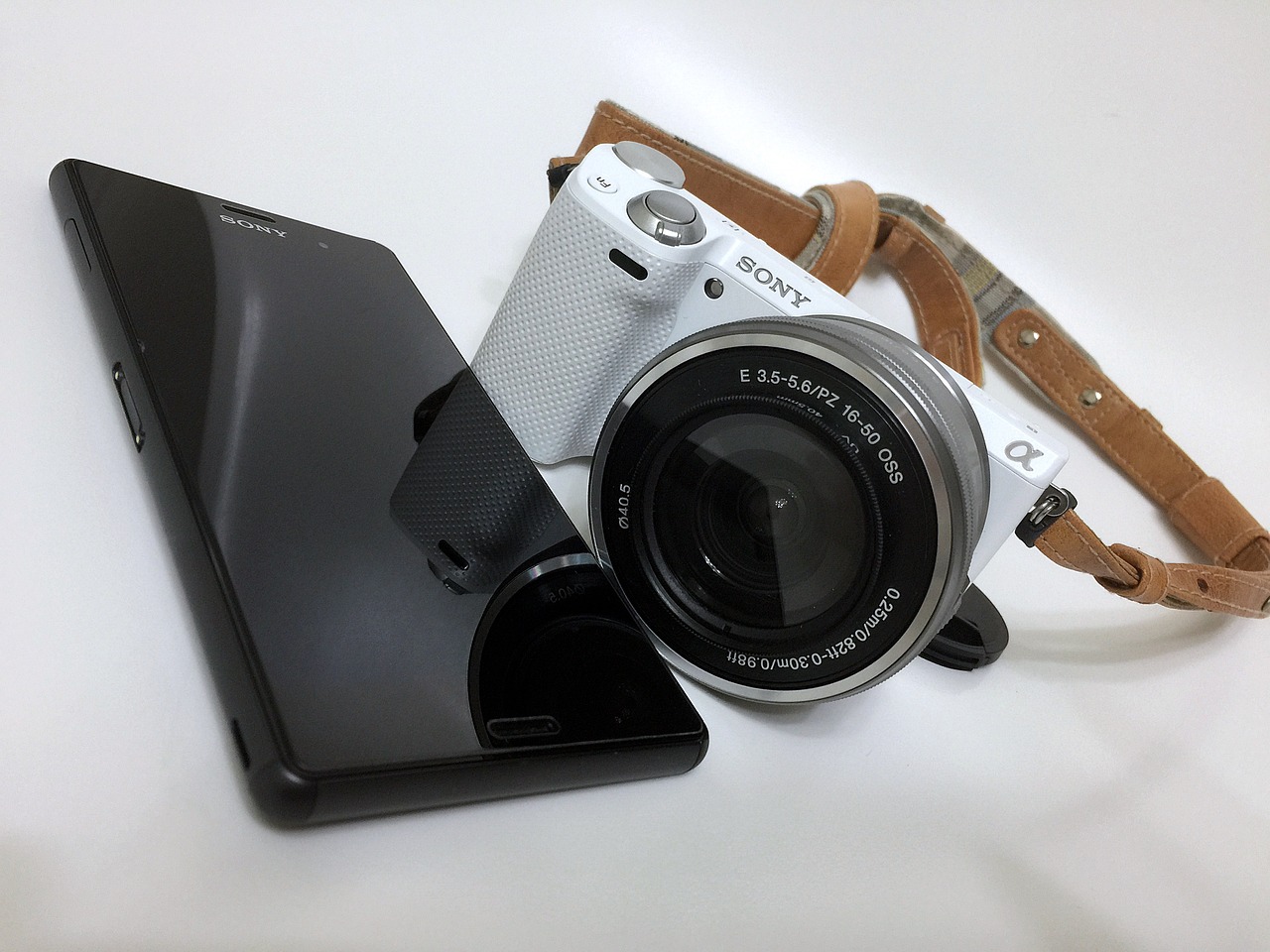 索尼Xperia Z3，重塑智能手机体验的科技杰作