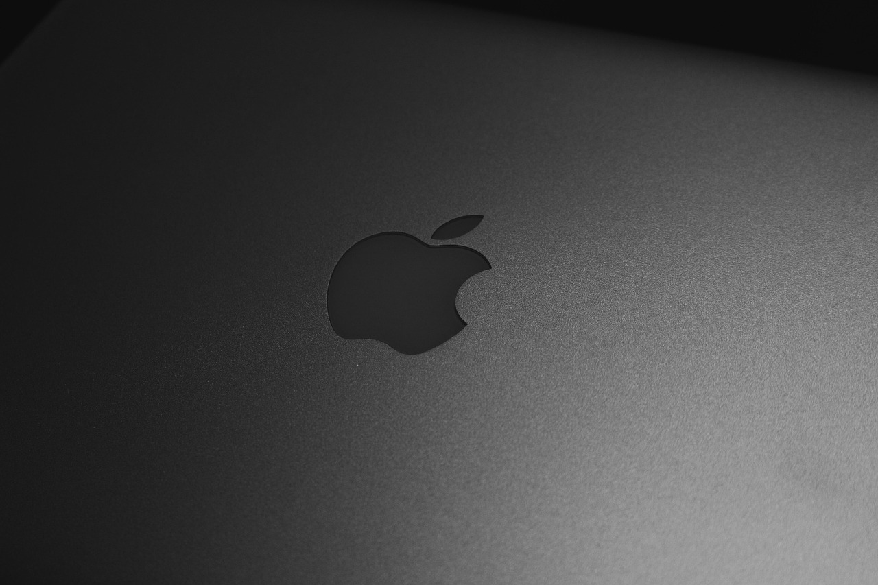 苹果笔记本全系列解析，从MacBook到MacBook Pro的全面对比