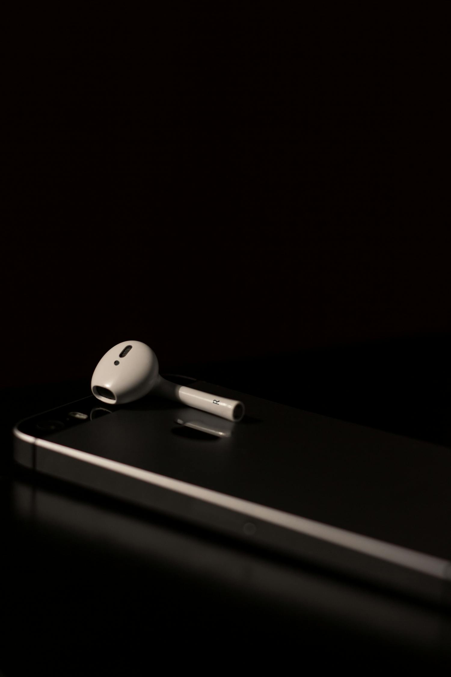 重塑音频体验，苹果AirPods Pro第二代引领无线新纪元